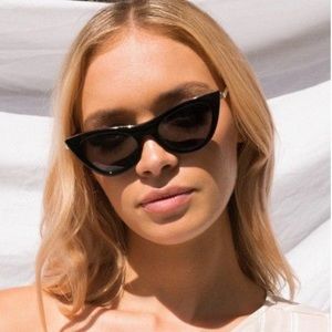 LE SPECS ENCHANTRESS SUNGLASSES